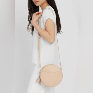 Cuyana Round Crossbody Bag in Blush